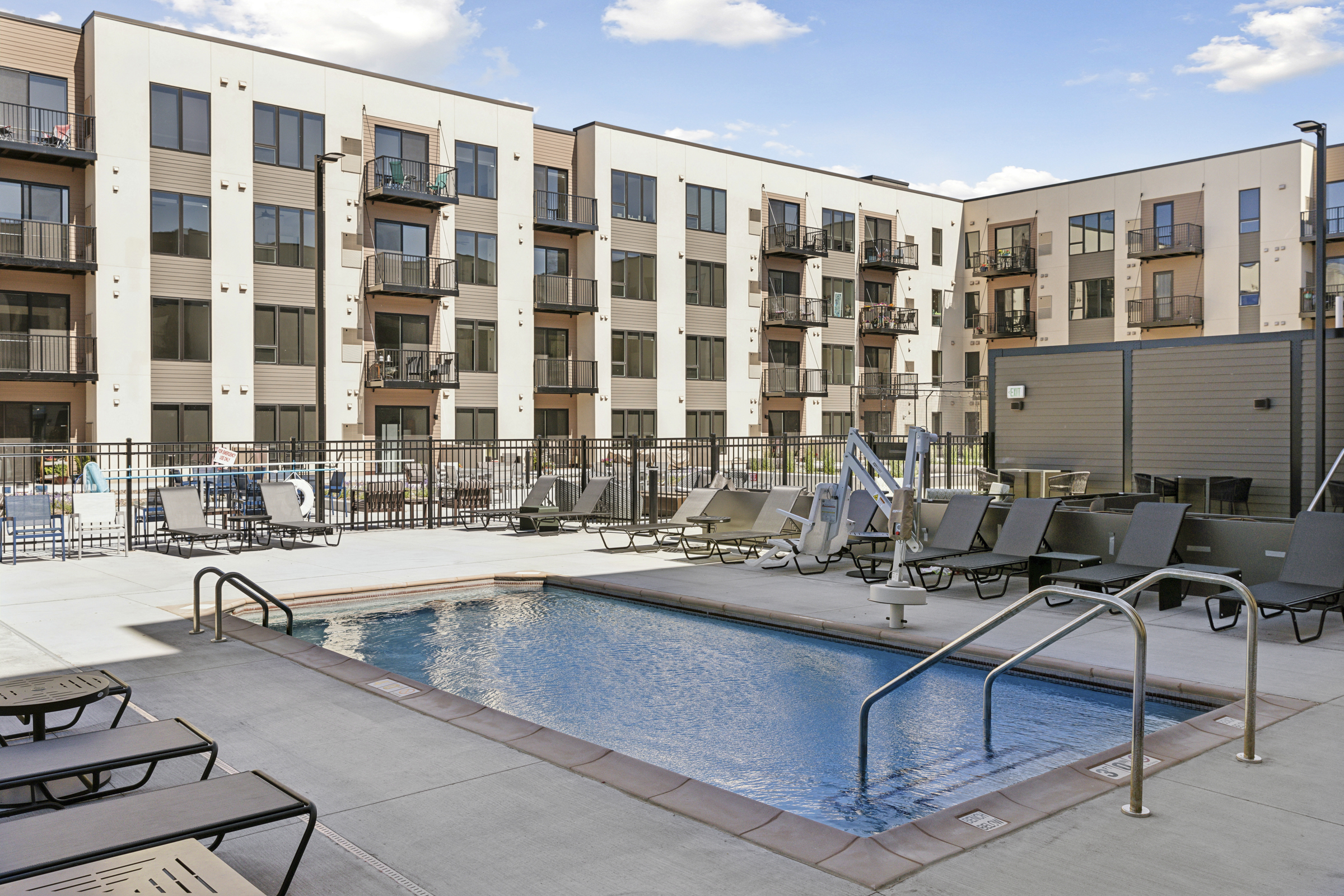 Risor of St. Louis Park Pool